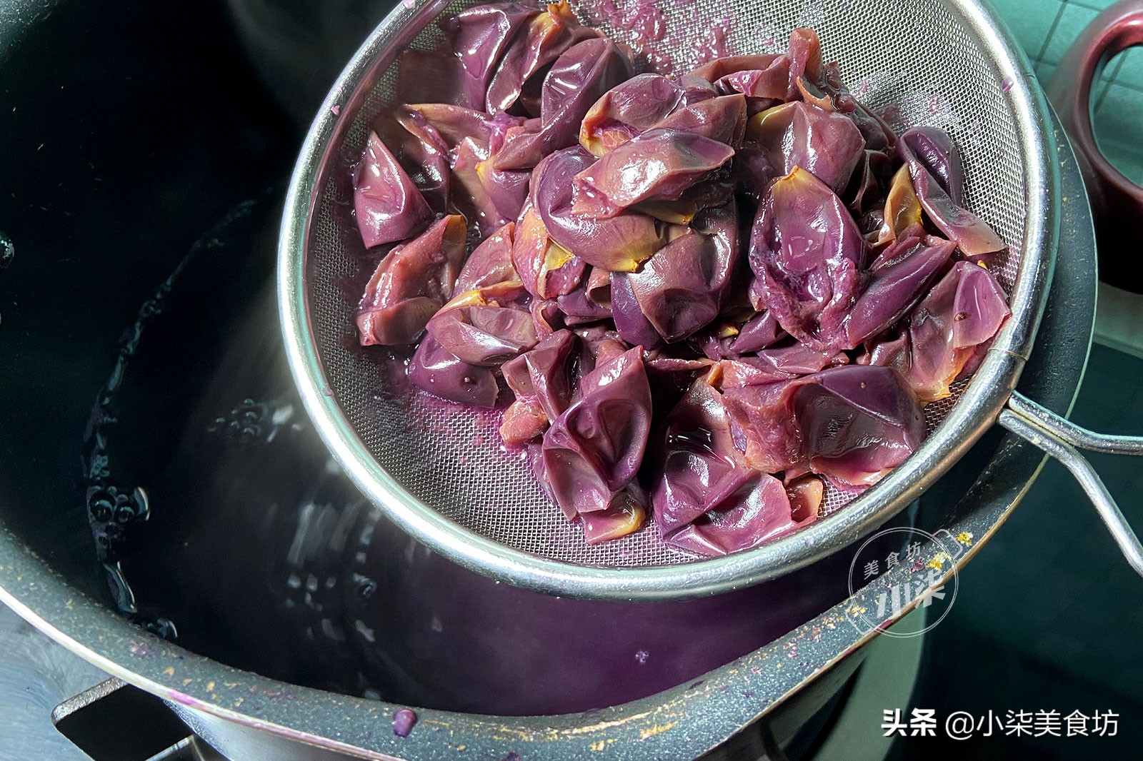 葡萄吃不完能做成什么一直保存,葡萄吃不完可以泡水里吗