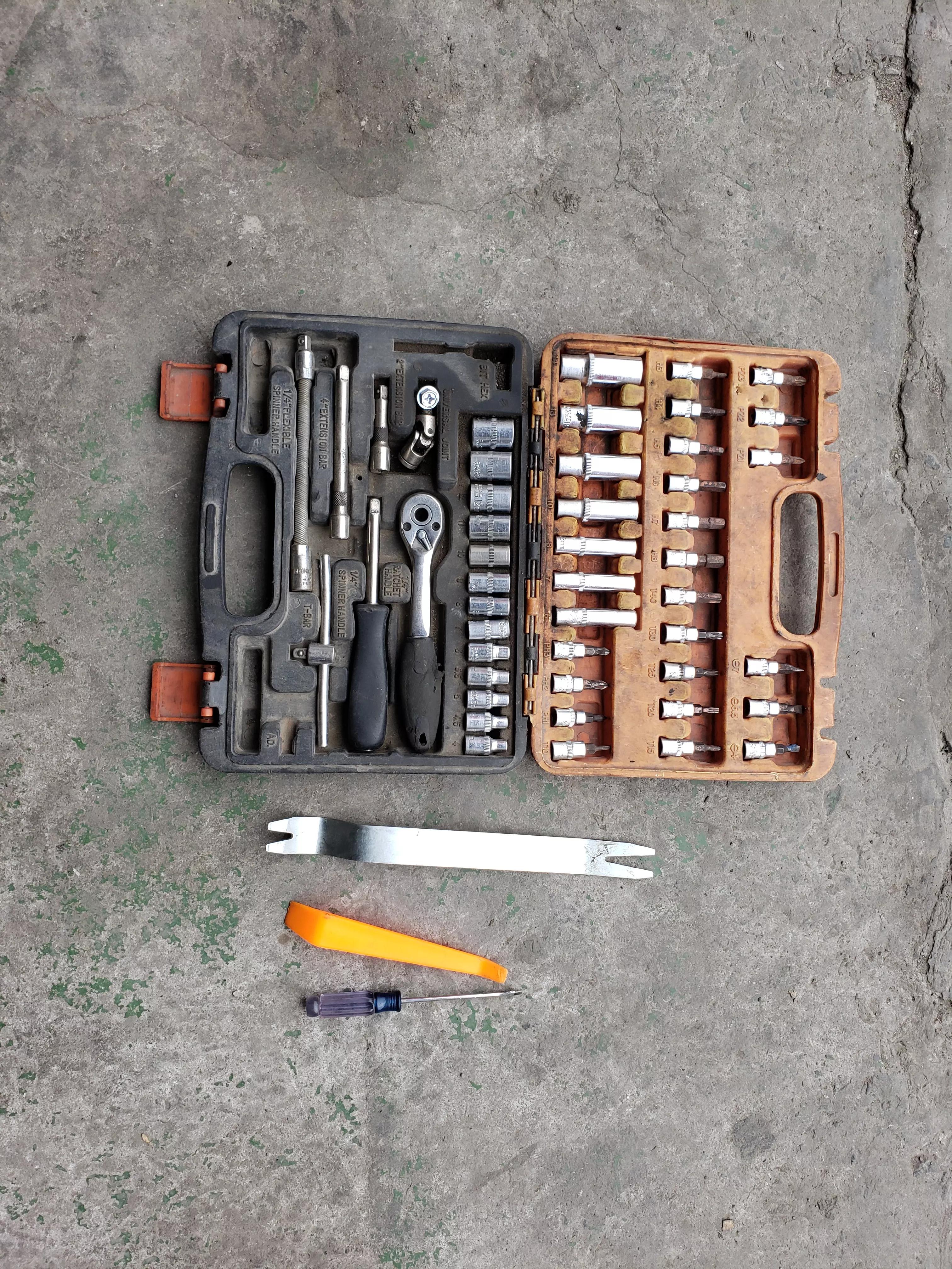 天籁车门玻璃升降器怎么拆卸,尼桑天籁玻璃升降器开关