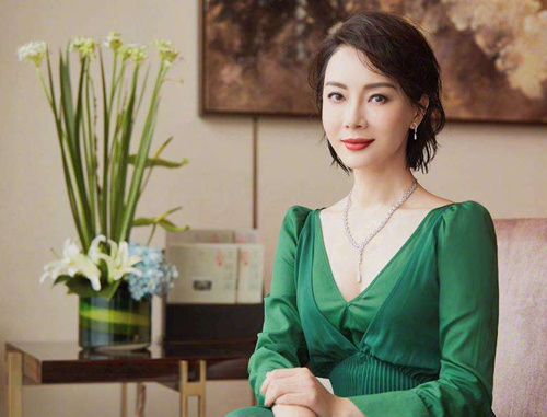 陈数练瑜伽的照片图文,44岁陈数做高难度瑜伽