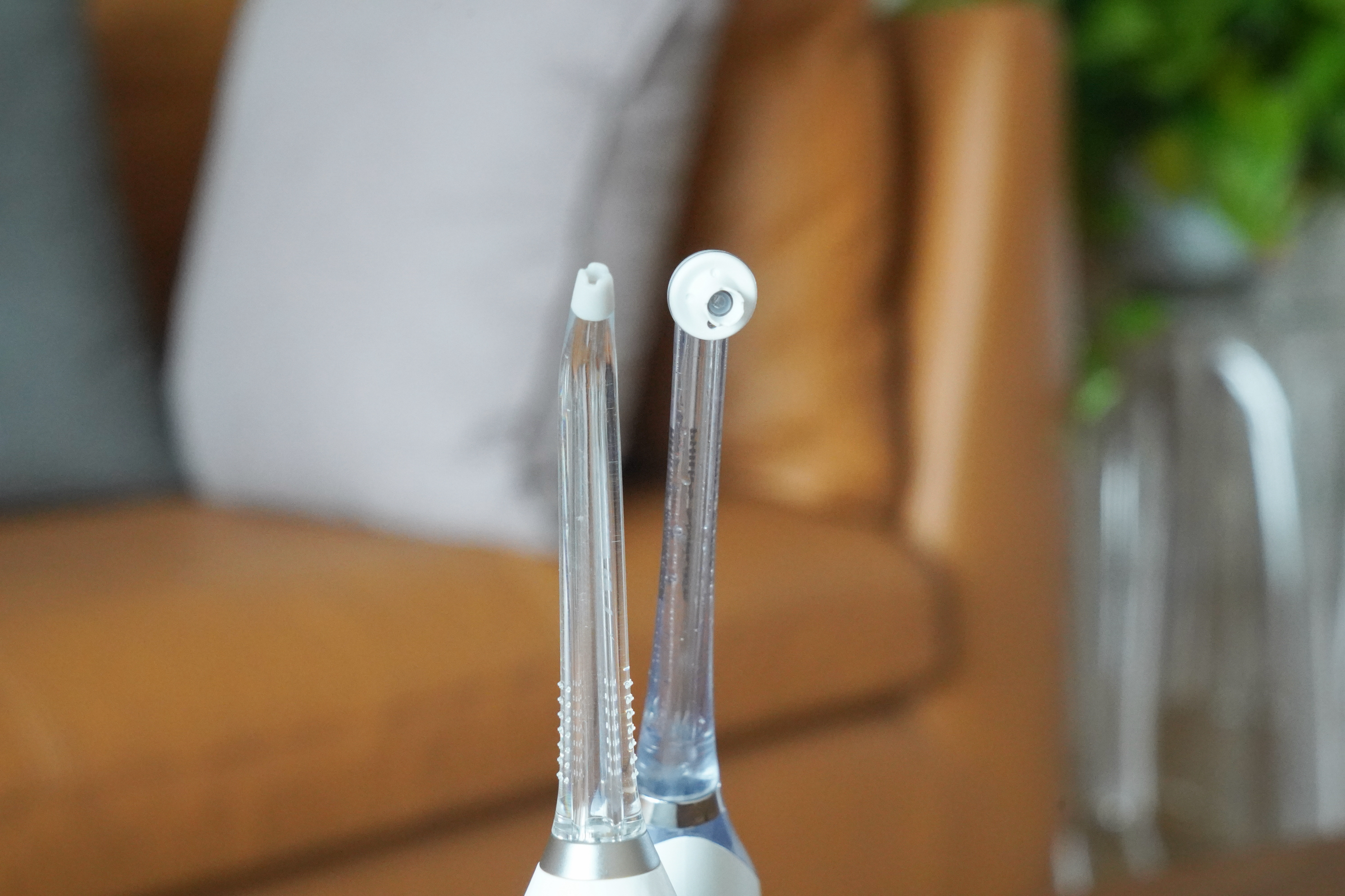 有了电动牙刷还要买便携冲牙器？洁碧、飞利浦，Oclean对比