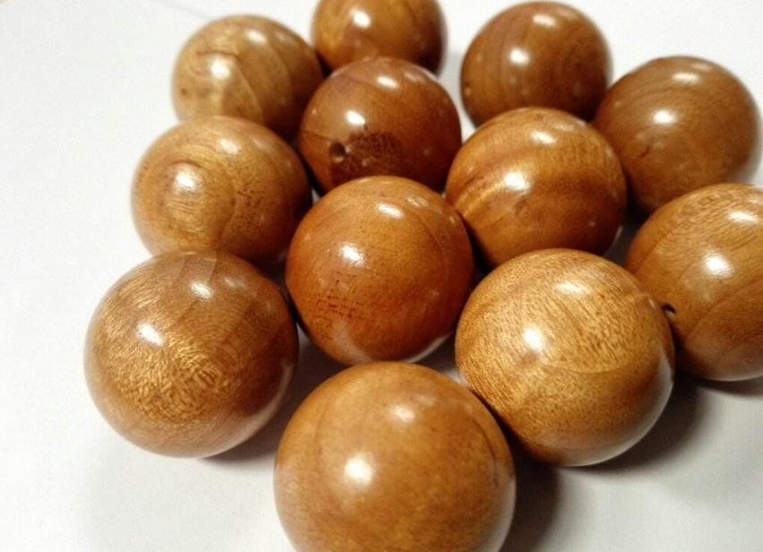 金丝楠木手串如何盘玩保养和清洗,盘玩两年的金丝楠木手串怎么保养