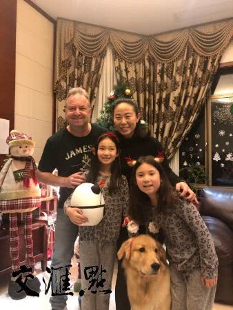 疫情外国人都在干什么,疫情期间老外是怎么出门的