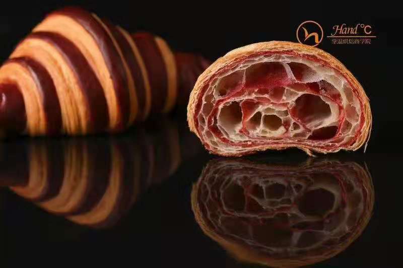 怎么让吐司切面有光泽感？面包的胶化反应到底如何掌控？