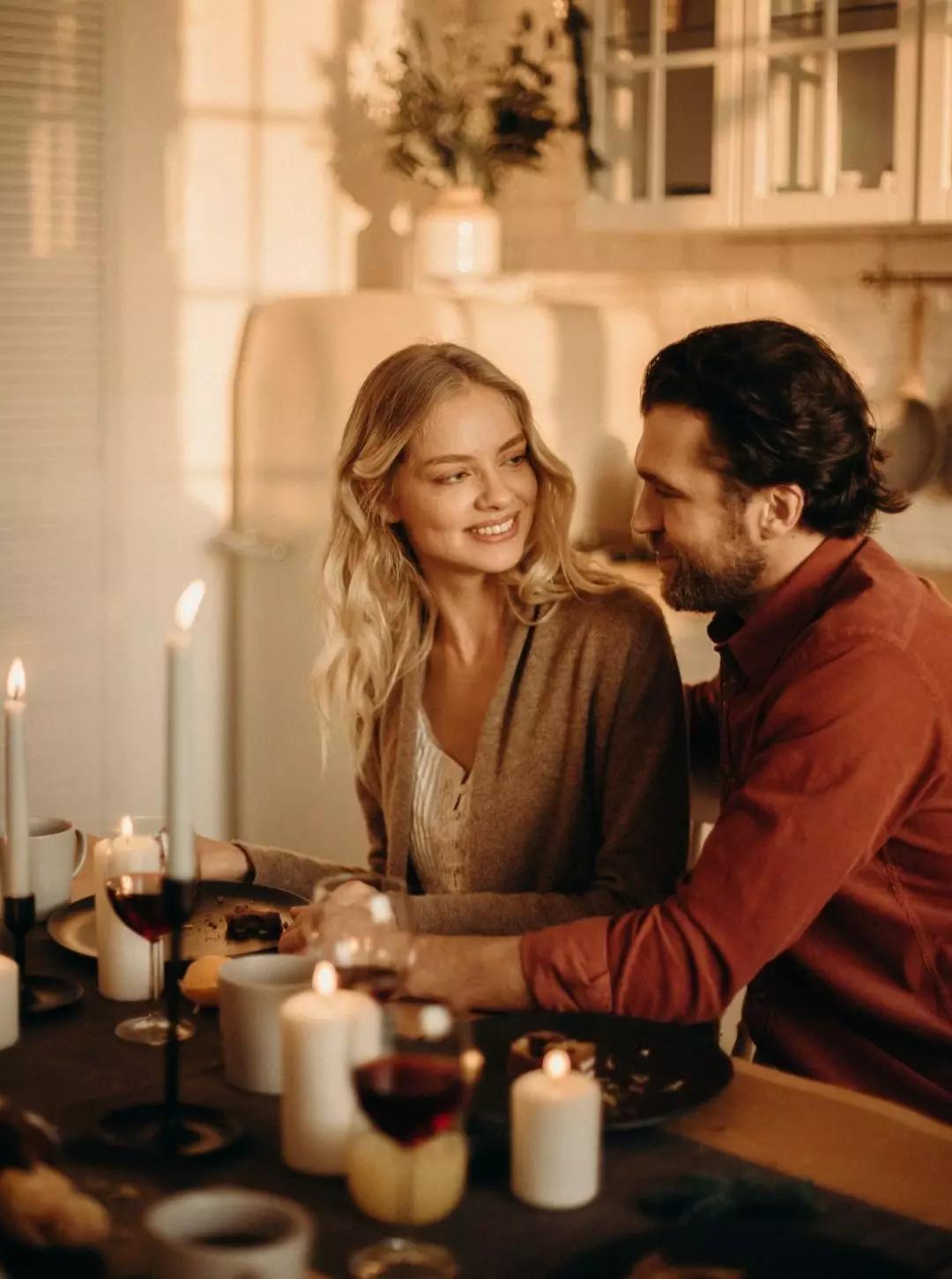 老公瞒着自己看女性朋友,老公瞒着我去看前妻和孩子