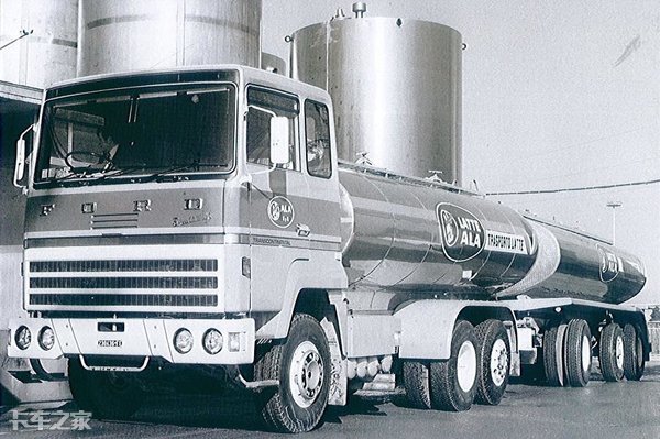 欧卡vs中国卡车,欧卡2福特卡车