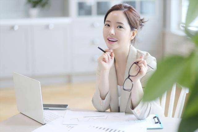 高考分数只达到三本有必要读吗,高考只考二本有前途吗