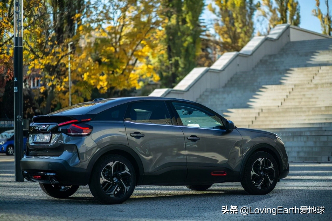 雪铁龙云逸c4试驾视频,法国车的特点