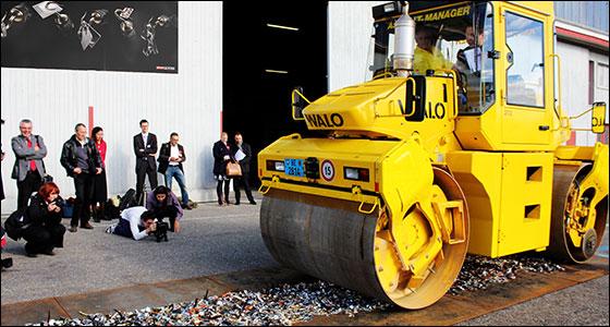 你以为有钱人买的都是真表吗,你以为富人的手表都是正品吗