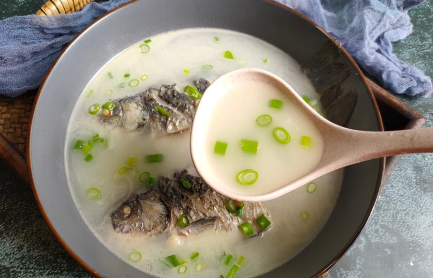 宝宝喂奶喂到多大比较合适,新手宝妈第一次喂母乳怎么喂