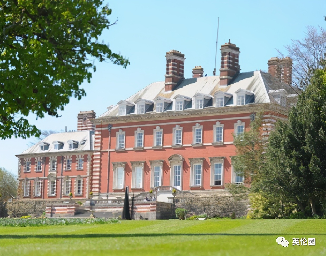 英国大学校园内性侵案频发,英国私立学校性侵事件