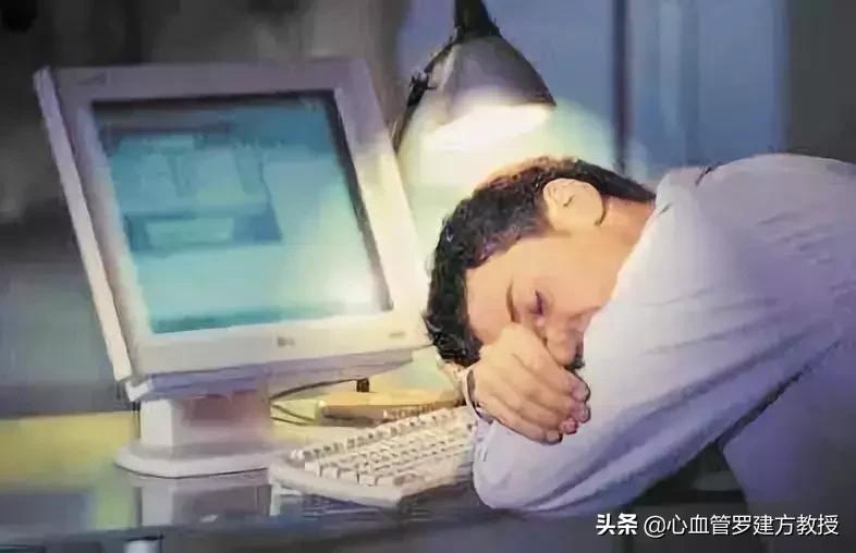 突发胸背痛，不到一天就死亡...警惕这个主动脉疾病