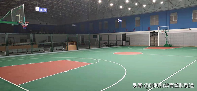 景洪篮球场塑胶施工,篮球场木地板施工工艺