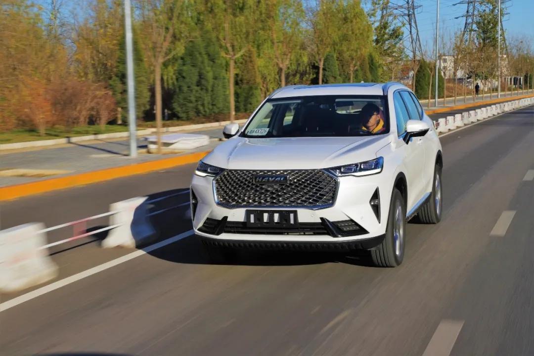 最新款哈弗h6试驾,哈弗h62020款驾驶感受