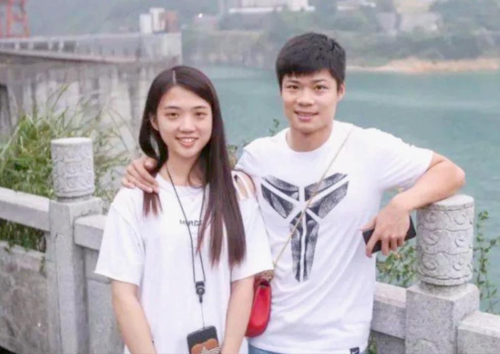 奥运冠军的美女妻子,吕小军马龙