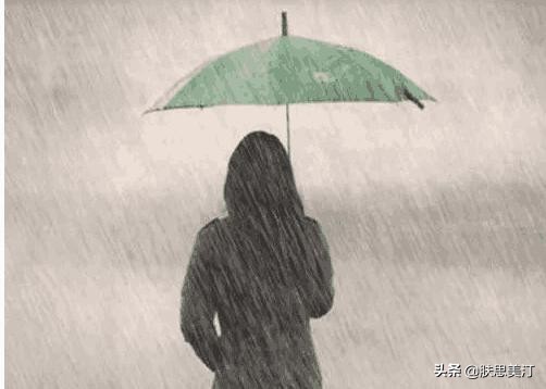 男朋友下雨了给你送伞怎么感谢,男朋友被雨淋了没带伞怎么关心