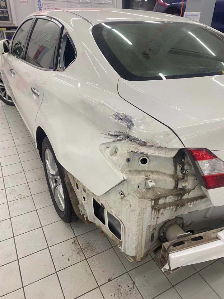 4s店服务顾问好还是保险理赔好,4s店代办保险需要注意什么