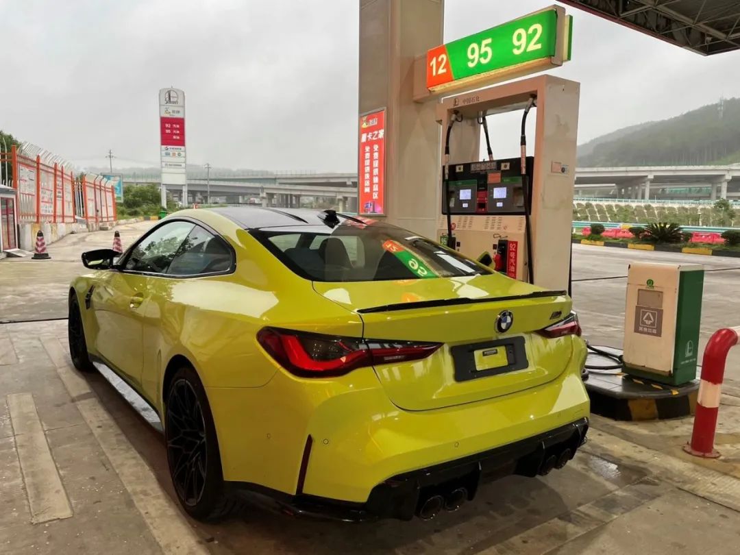 新一代宝马m4谍照曝光,驱车2000多公里回老家过程