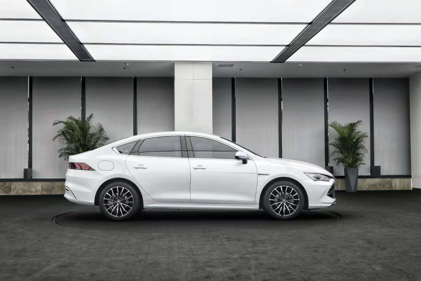 秦plus超级混动咋样,为什么说秦plus是超级混动