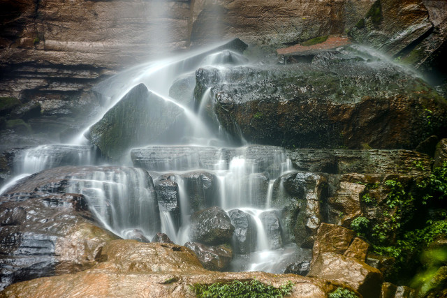 贵州赤水天鹅堡避暑山庄,贵州赤水千岛湖避暑