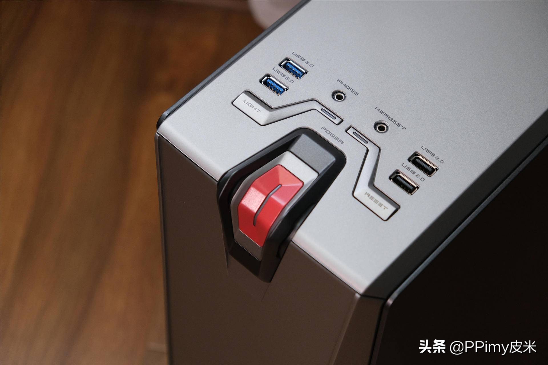 练习时长2年半整机圈迎来新练习生:七彩虹iGameSigmaM500详测