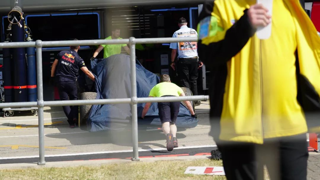 f1红牛车队阿斯顿马丁,阿斯顿马丁f1赛车队