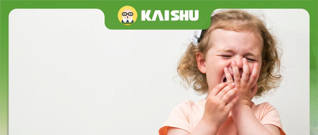 女孩因长得太像爸爸而崩溃大哭,女儿被说长得像男孩