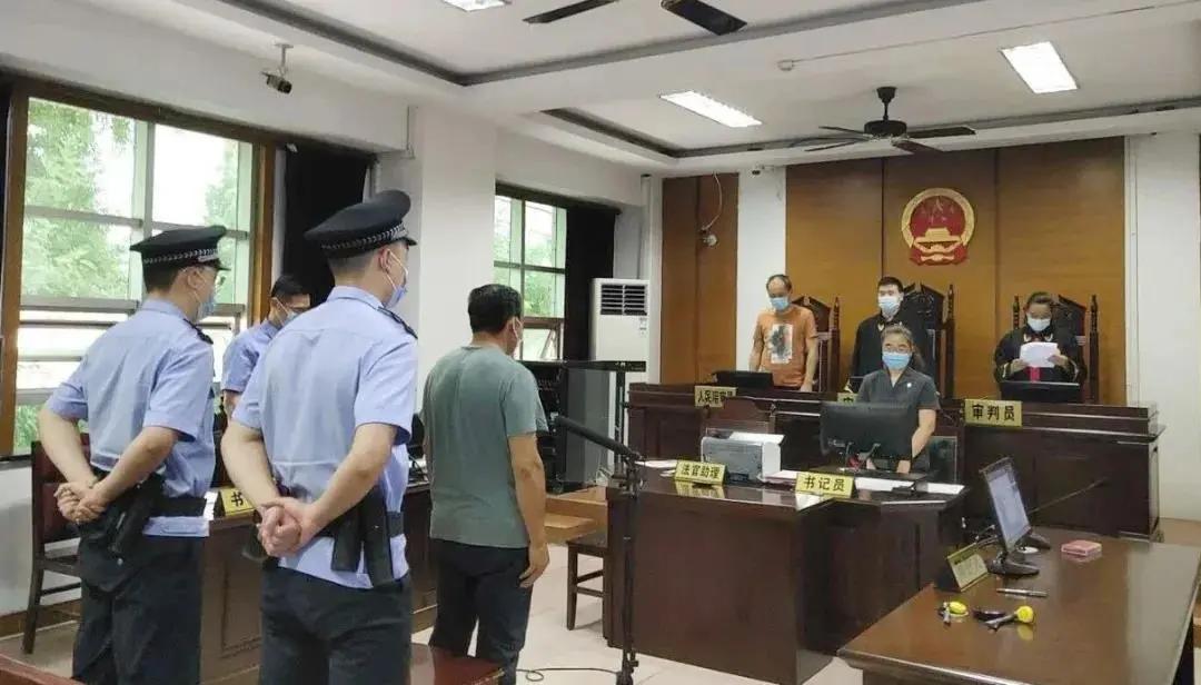 把车烧了判多少年,用汽油烧毁别人车辆判几年