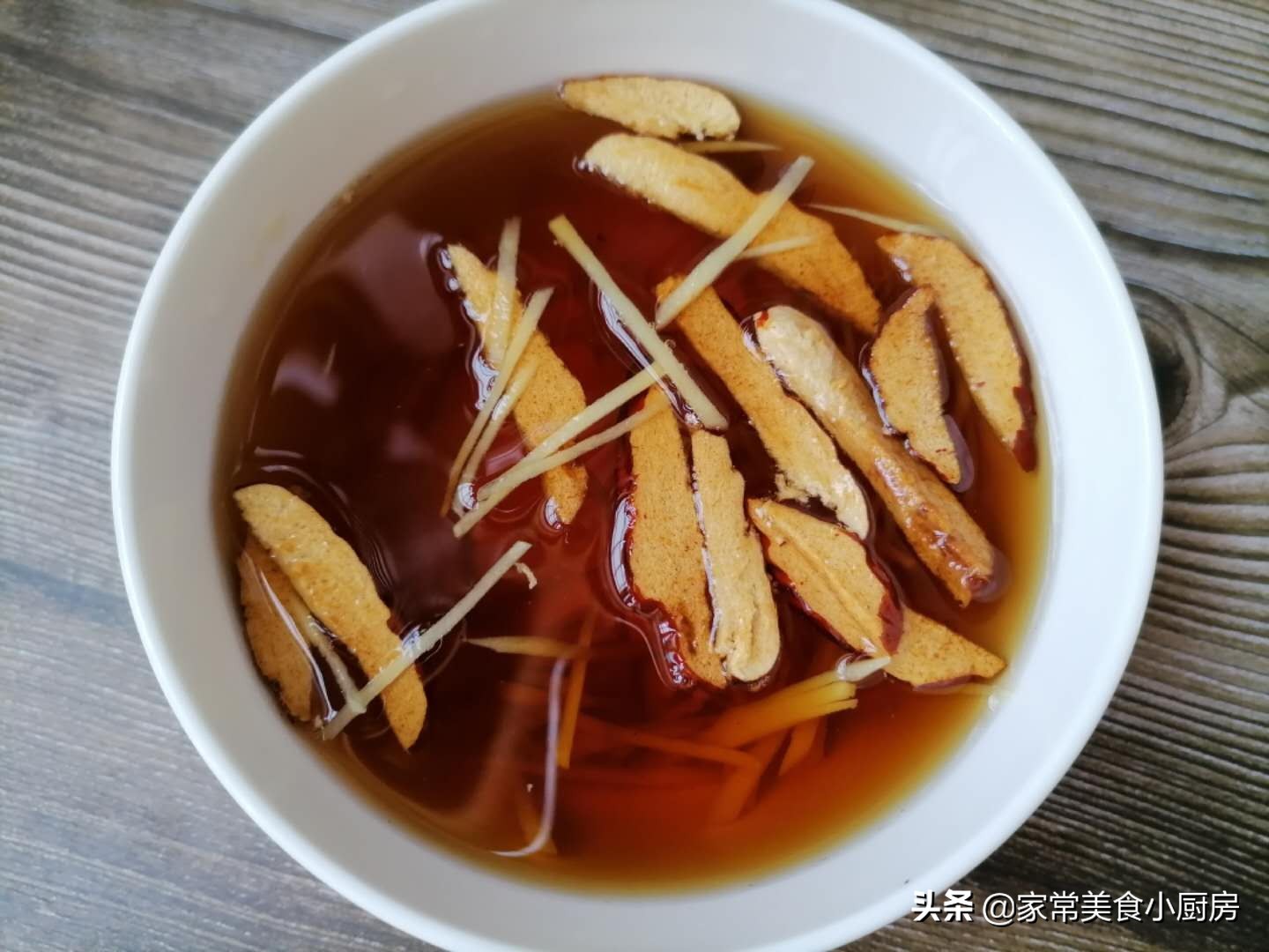 夏天喝啤酒太热了,夏天喝饮料啤酒太爽了