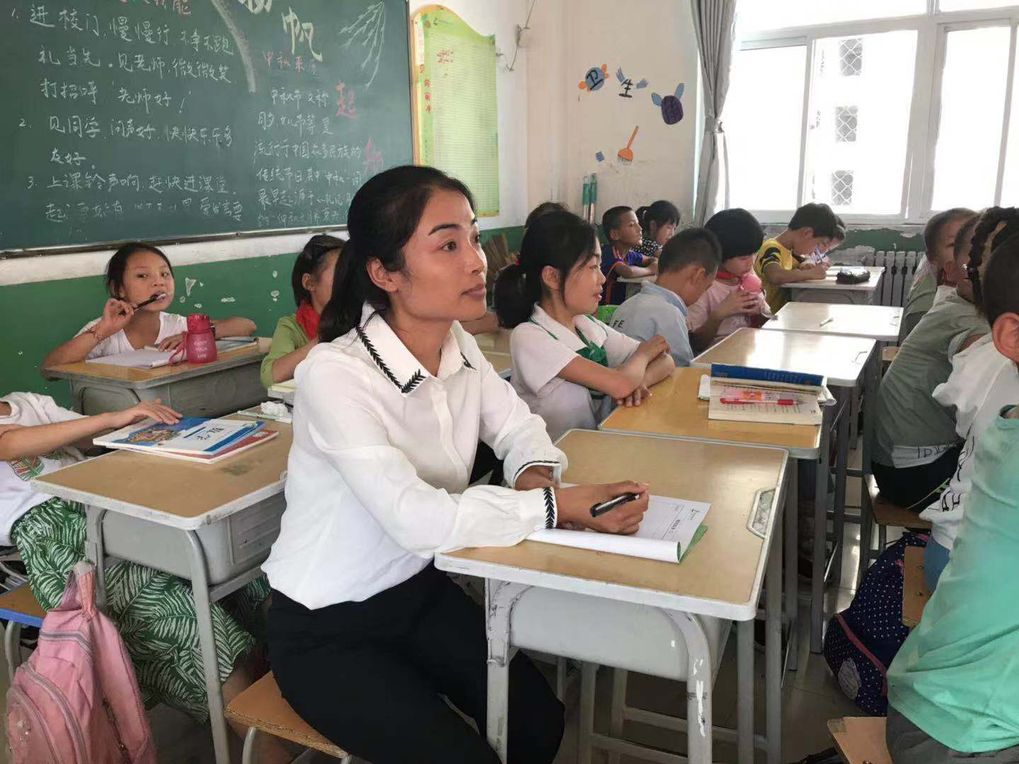 慧心妙语促提升助飞新人添动力——丰荫明德小学开展推门课活动纪实（图）