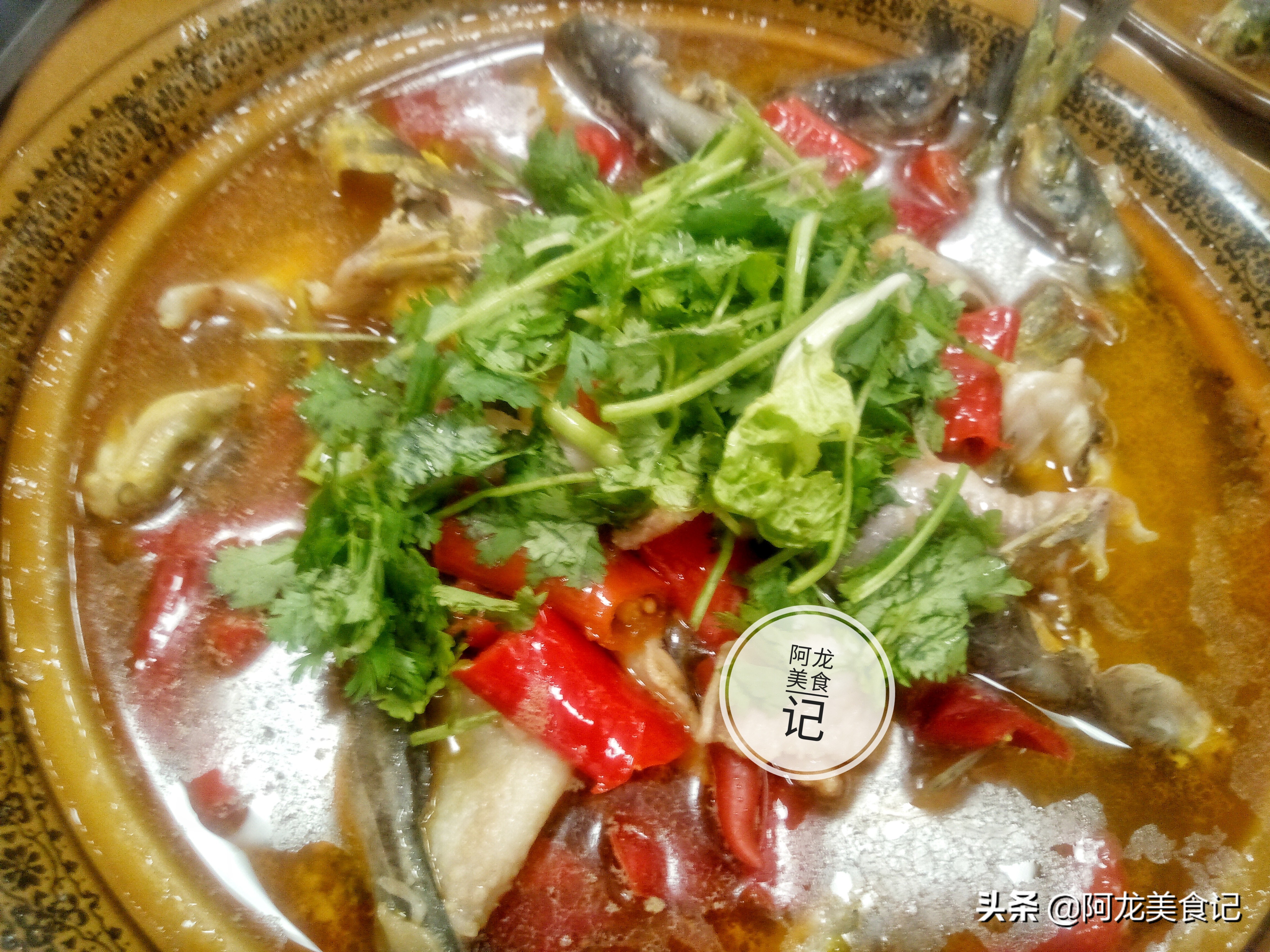 四川火锅正宗泡椒黄辣丁做法,重庆泡椒黄辣丁适合加什么配菜