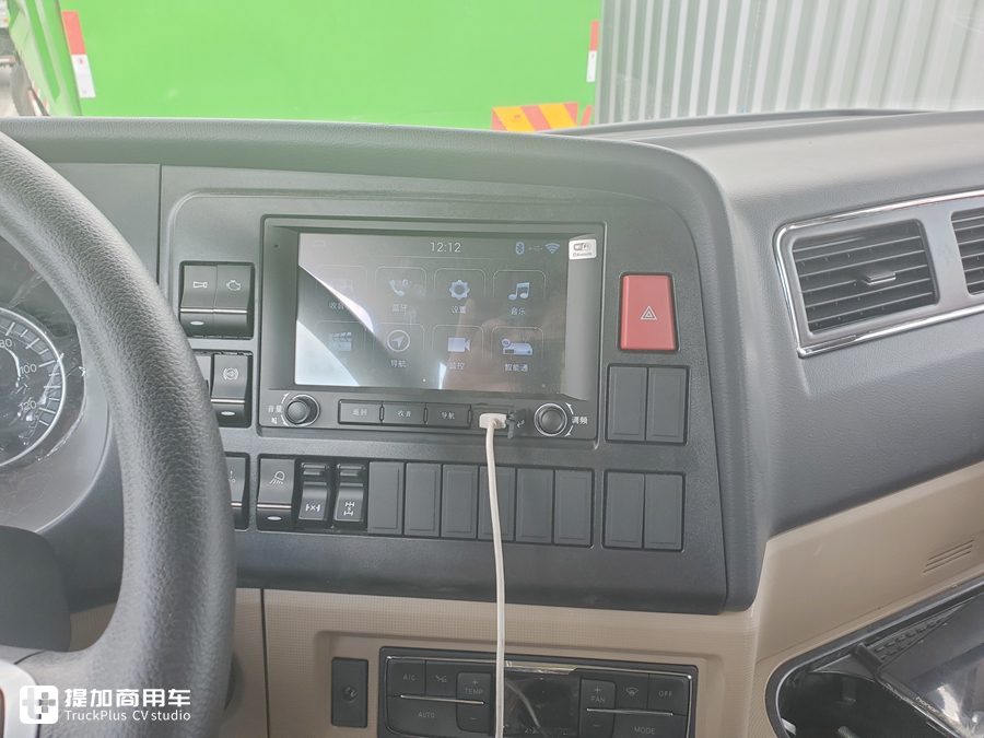 豪沃tx7最新版燃气车好吗,重汽豪沃tx7原车屏安装倒车影像