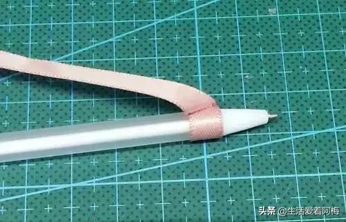 什么纸花送给老师做教师节礼物呢,教师节送给老师一束花手工礼物