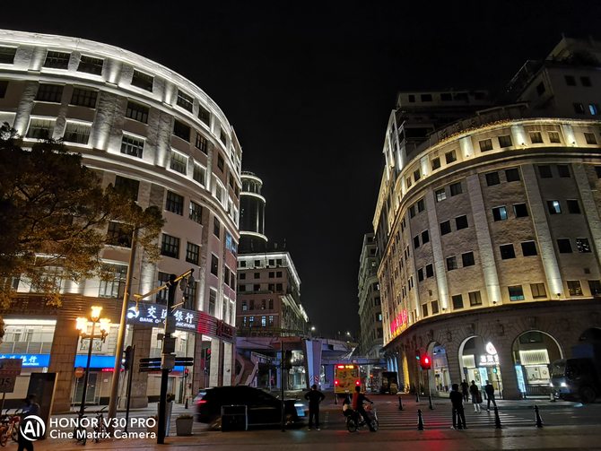 荣耀V30PRO详细评测：MatrixCamera相机矩阵开启5G视频时代