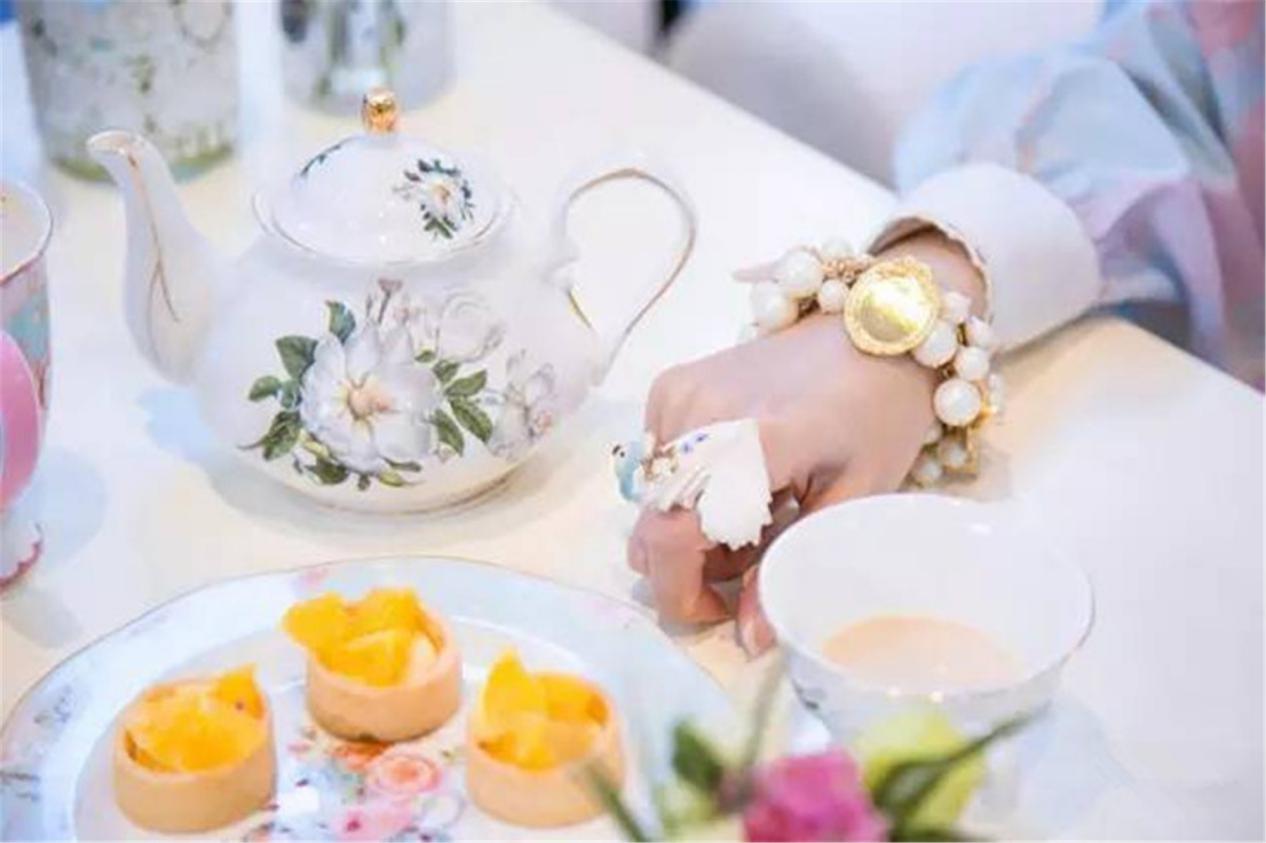 lolita裙子怎么穿,lolita小裙子