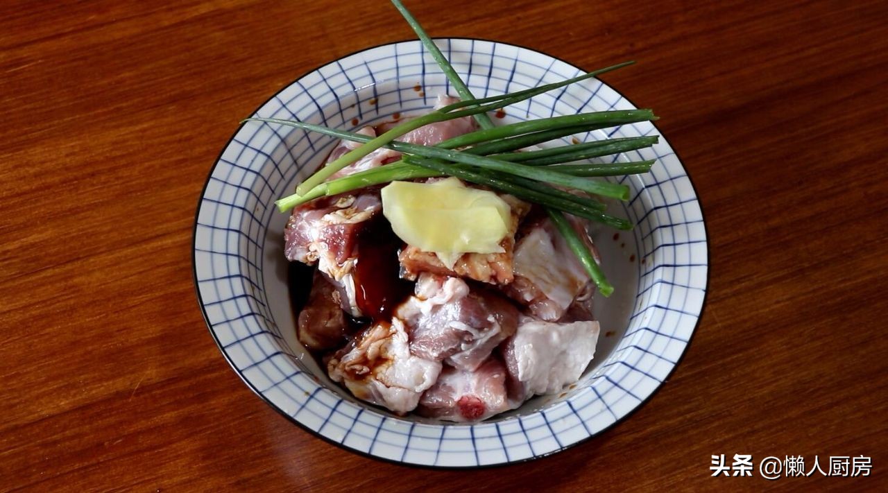 电饭锅糖醋排骨的家常做法,不用油糖醋排骨的做法步骤