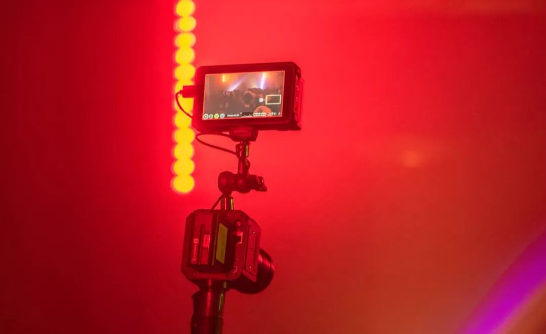 单评｜可以拍摄4K5倍慢动作的电影机ZCAME2