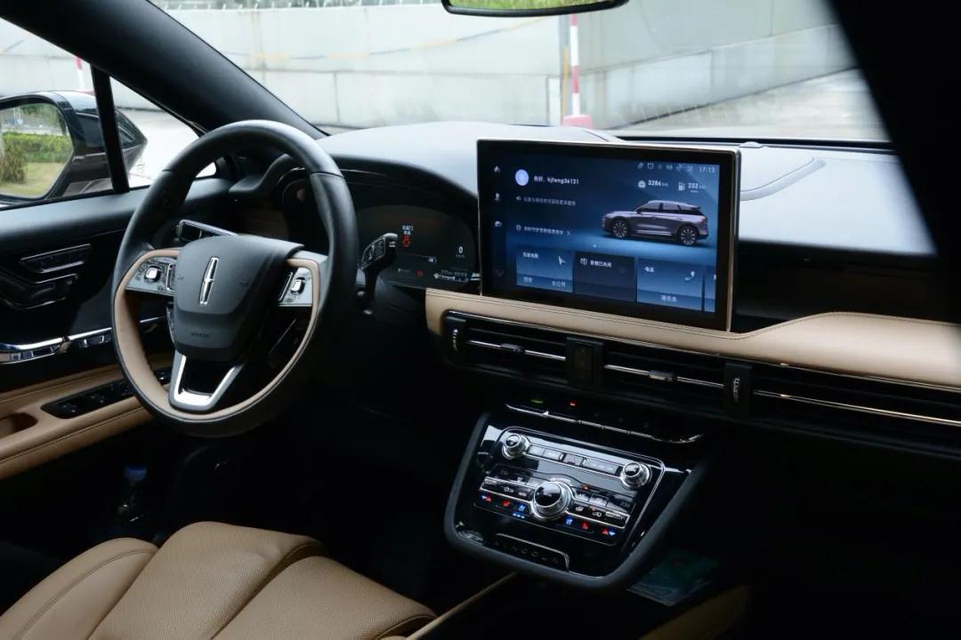 挑战航海家四驱尊雅版,全新林肯冒险家整体实力精进