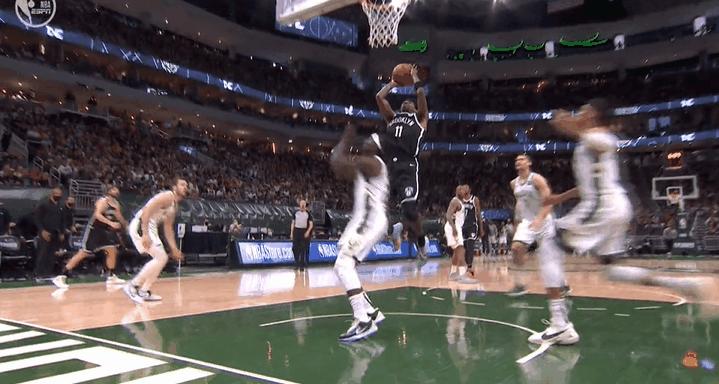 字母哥垫脚欧文是第几场比赛,欧文被字母哥垫脚导致什么伤