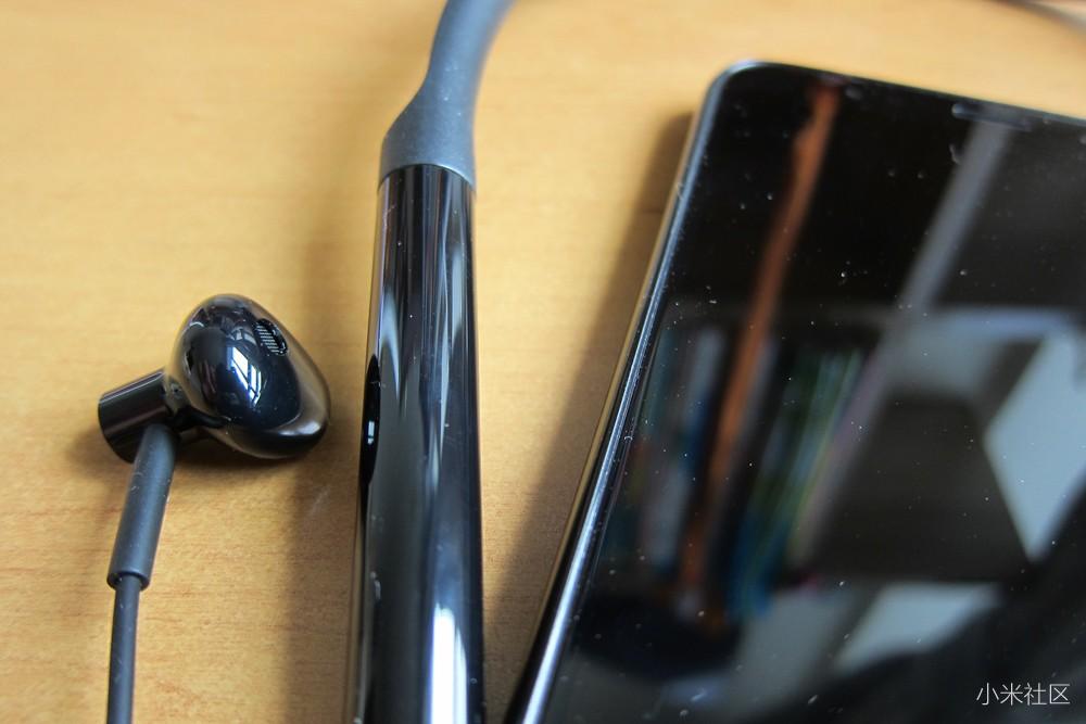 小米蓝牙项圈耳机青春版值得买吗,小米蓝牙项圈耳机青春版与普通版