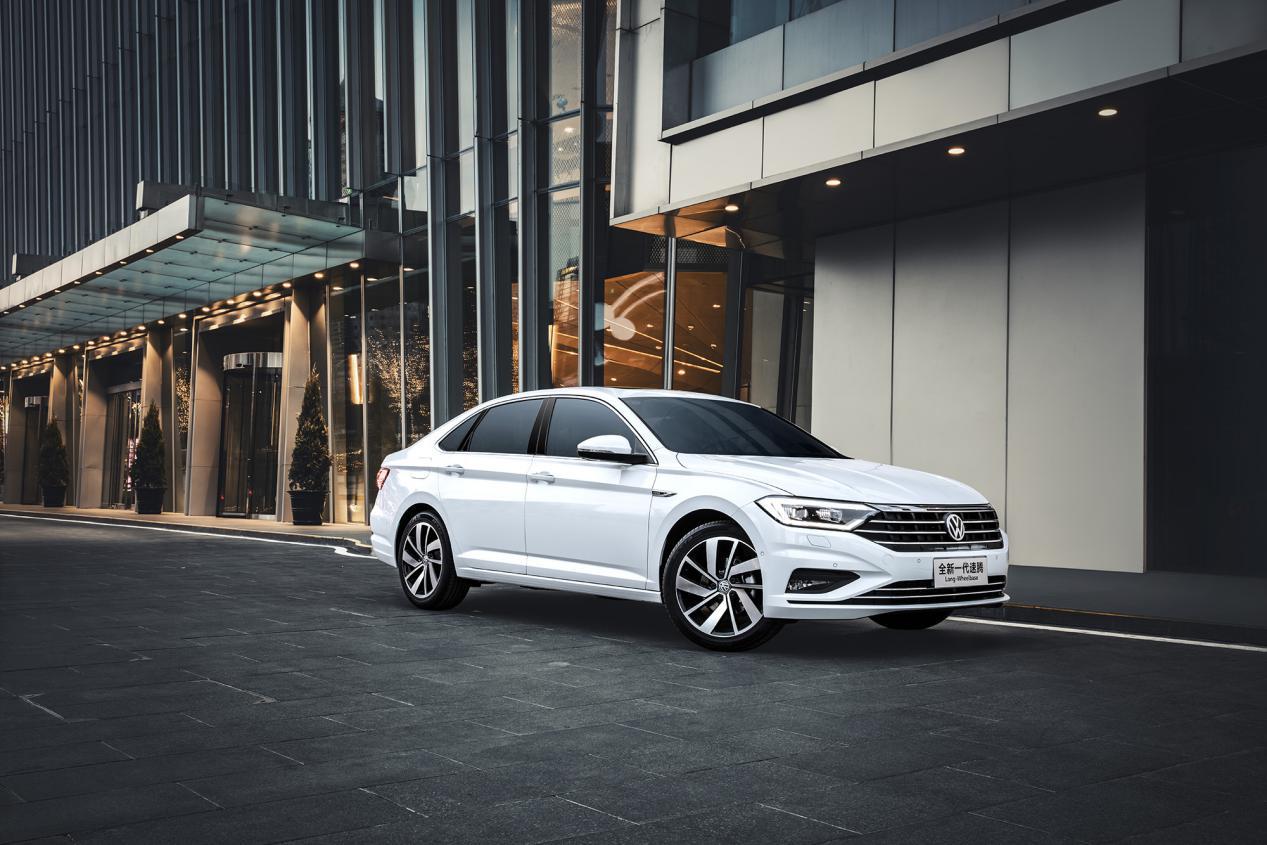 15万能买新速腾1.2t舒适型,10-15万左右家庭用车速腾