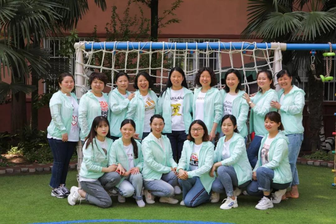 鍥犱负浼欓鑰屽嚭鍚嶇殑瀛︽牎,鍥犱负缇庨鐏殑瀛︽牎