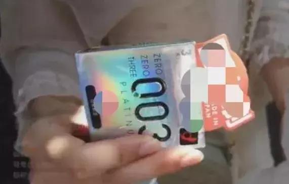 年轻姑娘买了盒避孕套,用后感染真菌,惊人真相曝光