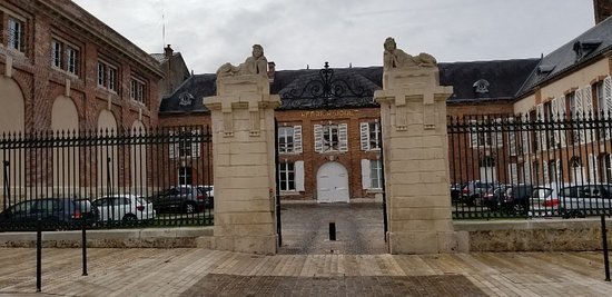 法国香槟区酒庄价格排名,法国最值得去的景点排名