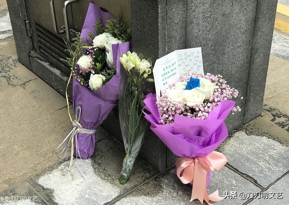 谭咏麟追忆香港乐坛十年芳华,巅峰时期的谭咏麟和张国荣