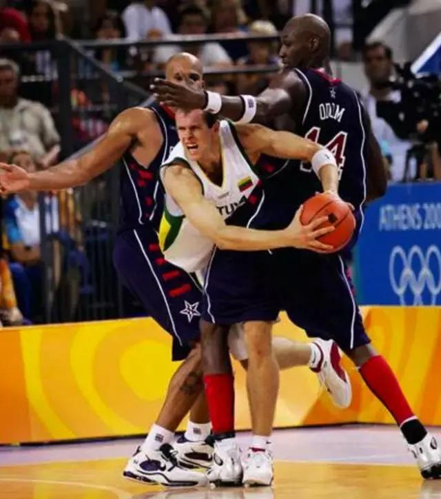 七种防守脚步练习,一次训练多种防守脚步