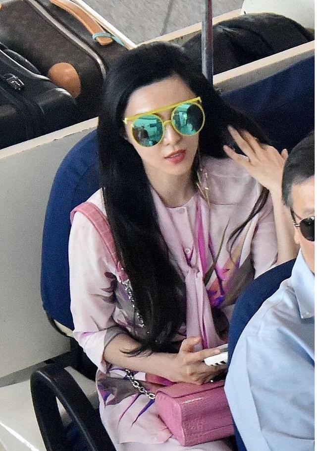 范冰冰穿亮片西服套装,范冰冰穿高定服