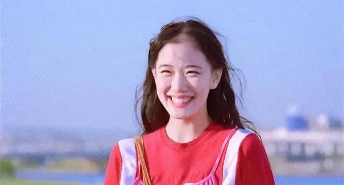 中日女子速度对决4乘100米,韩系少女vs民族姑娘