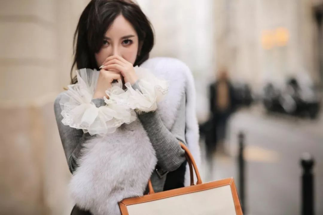 女人冬天如何穿搭更好看,女人冬天穿什么保暖又好看