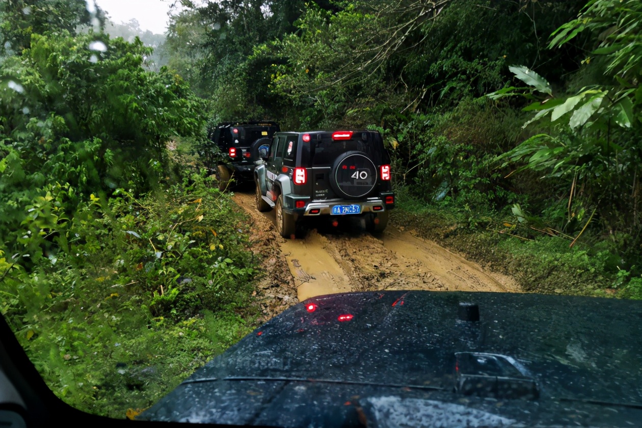 北汽bj40试驾2.0t,2024款bj40深度越野评测
