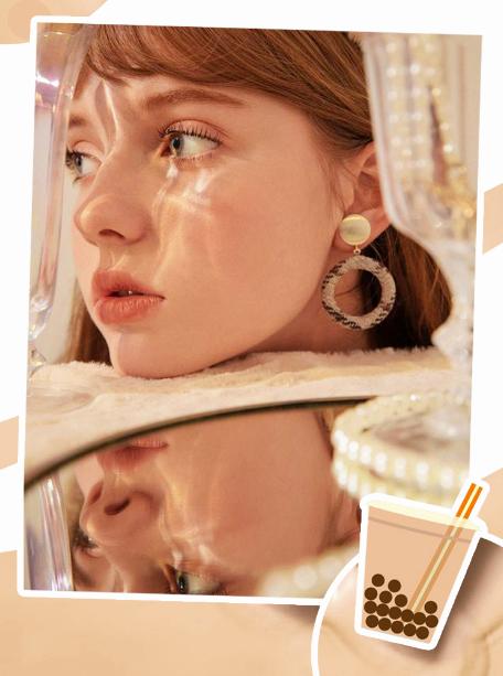 有哪些好看的联名款,好看又贵但没用的联名款